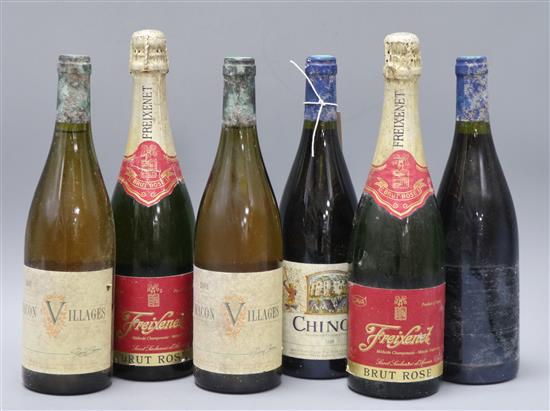 Two bottles of Chinon Graves 1998, two bottles of Macon Villages 2001 and two bottles of Rose Brut Freixenet Cava 2000